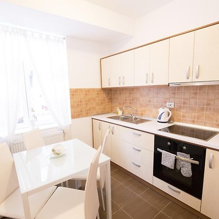 Sunny Old Town Apartment براشوف المظهر الخارجي الصورة