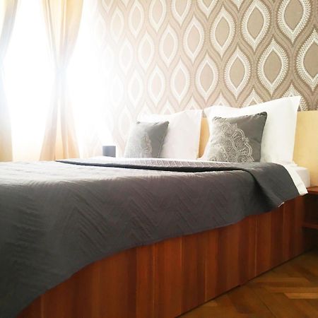Sunny Old Town Apartment براشوف المظهر الخارجي الصورة