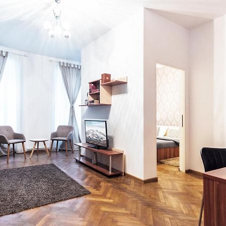 Sunny Old Town Apartment براشوف المظهر الخارجي الصورة
