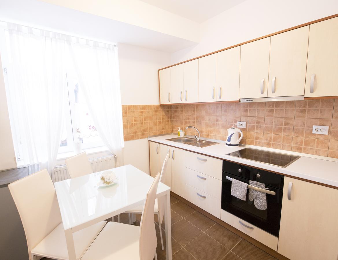 Sunny Old Town Apartment براشوف المظهر الخارجي الصورة