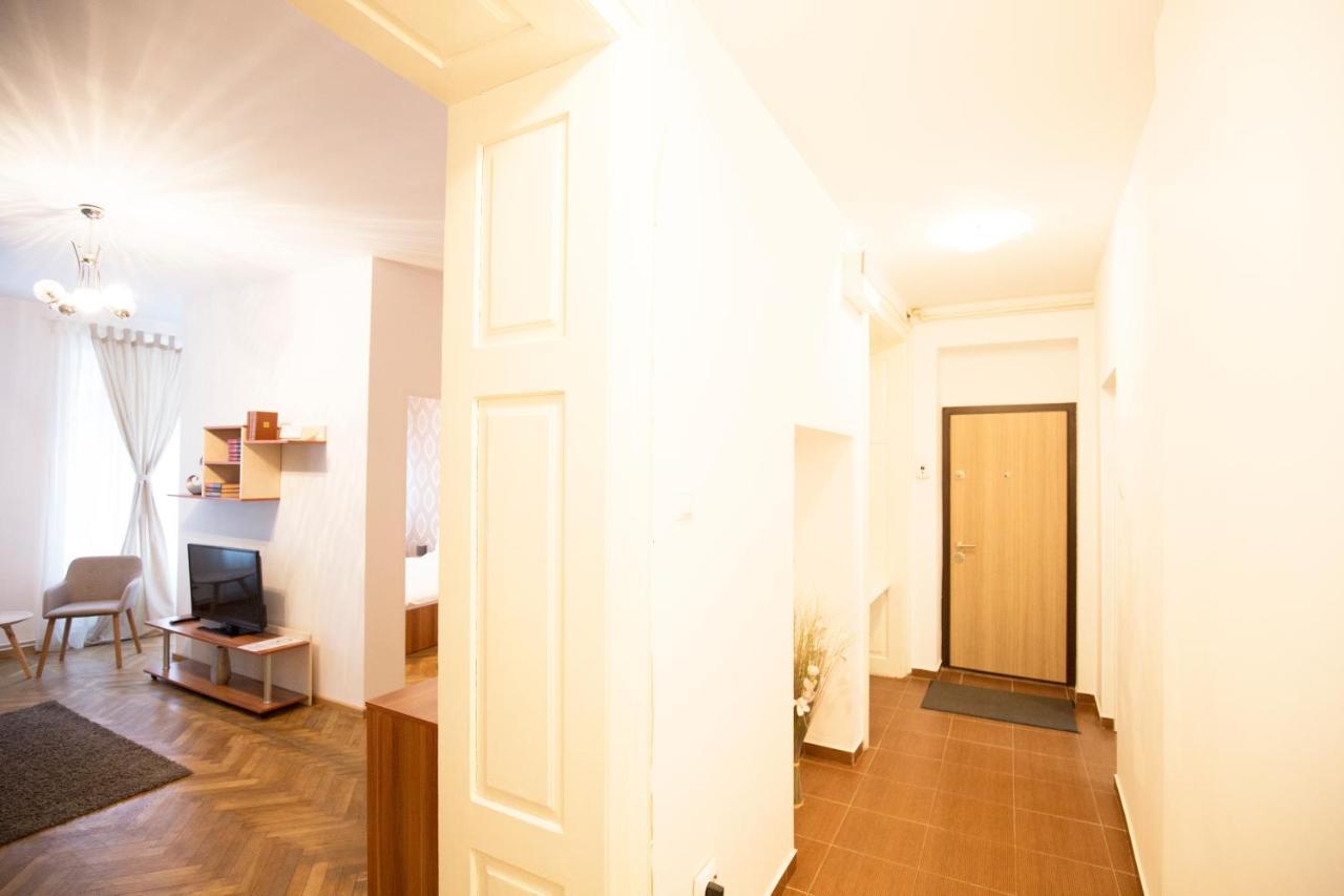Sunny Old Town Apartment براشوف المظهر الخارجي الصورة