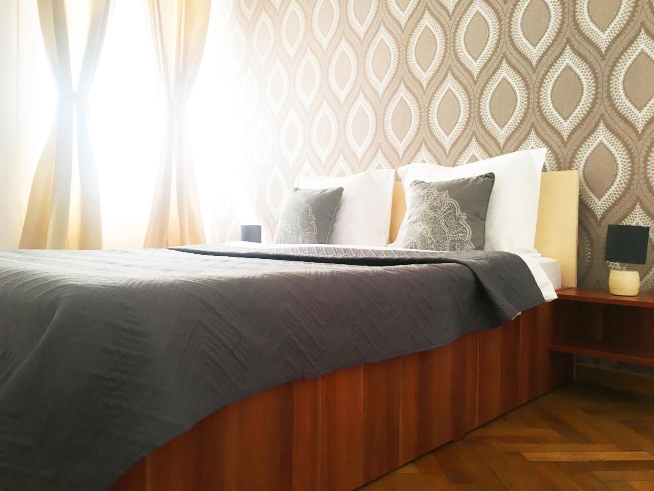 Sunny Old Town Apartment براشوف المظهر الخارجي الصورة