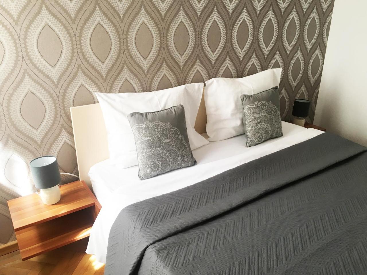 Sunny Old Town Apartment براشوف المظهر الخارجي الصورة