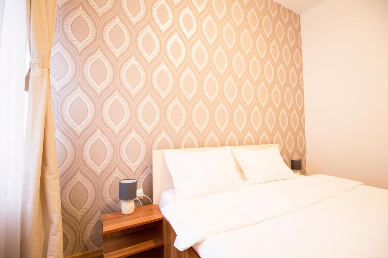 Sunny Old Town Apartment براشوف المظهر الخارجي الصورة