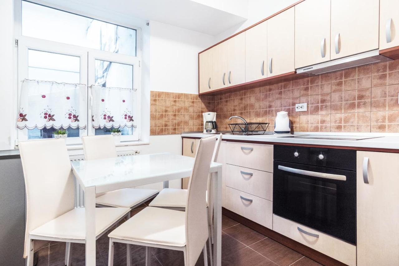 Sunny Old Town Apartment براشوف المظهر الخارجي الصورة