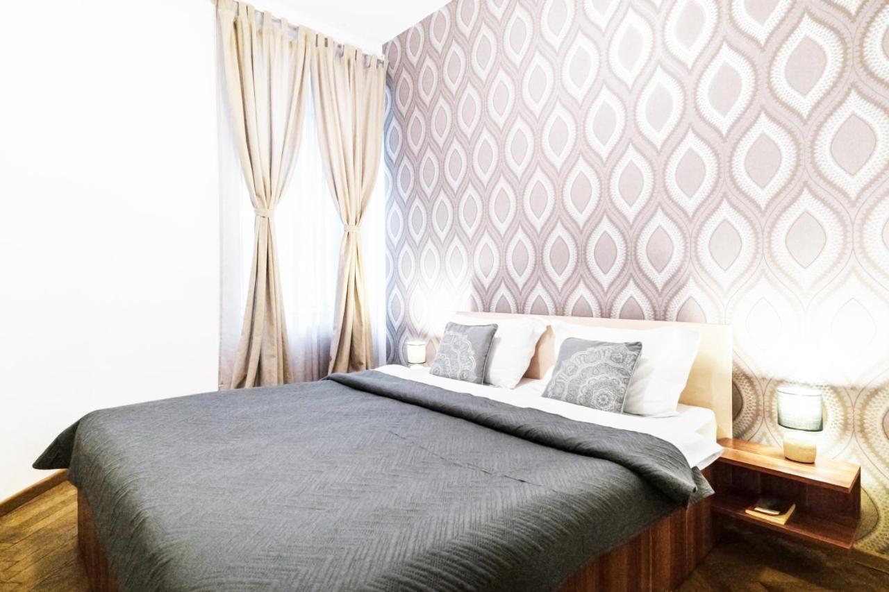 Sunny Old Town Apartment براشوف المظهر الخارجي الصورة