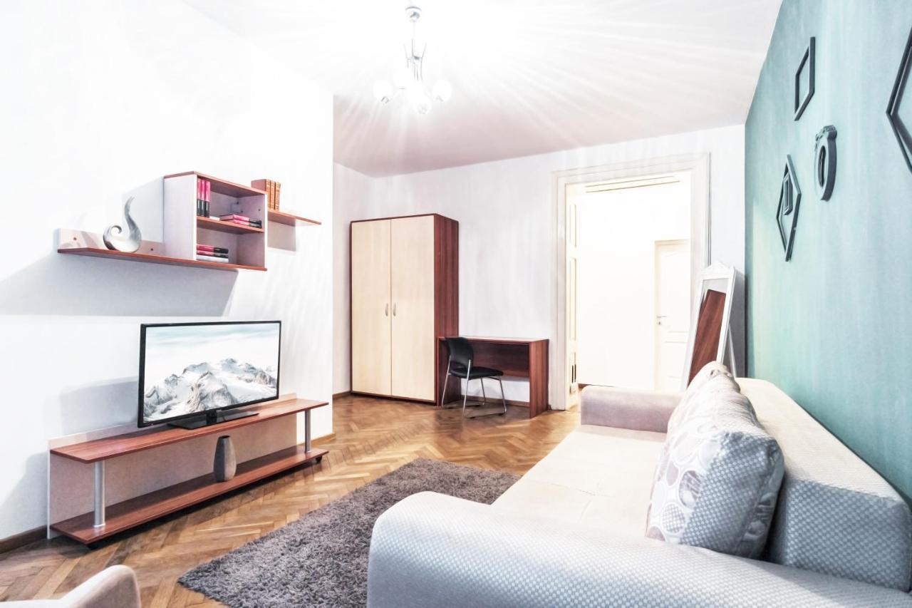 Sunny Old Town Apartment براشوف المظهر الخارجي الصورة