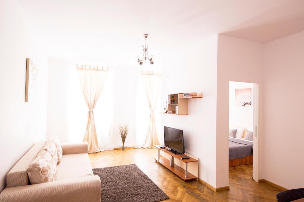 Sunny Old Town Apartment براشوف المظهر الخارجي الصورة